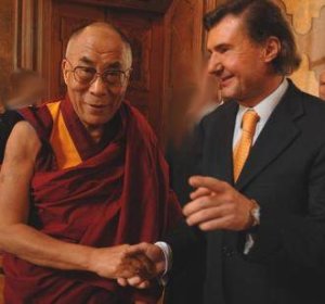 Der Dalai Lama mit Andreas Salcher